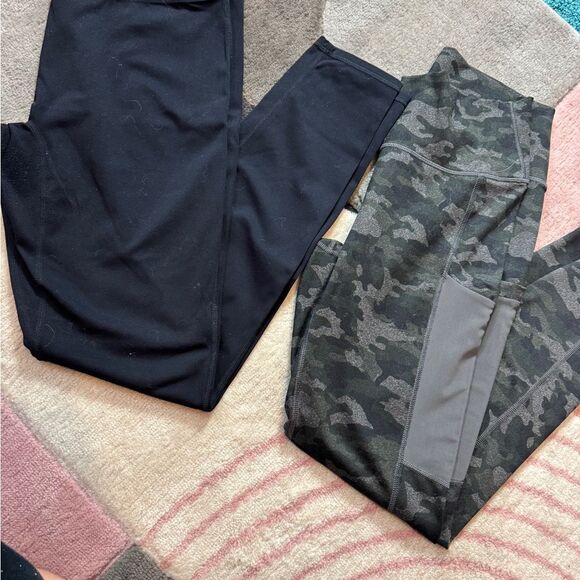 Fabletics Black and Green Leggings Performance Activewear - Picture 1 of 6